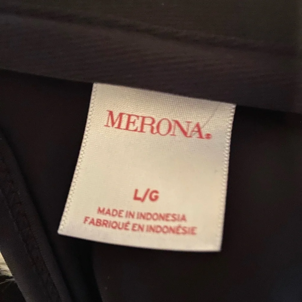 Merona One-piece women’s swimsuit - Basic Black - Picture 5 of 5